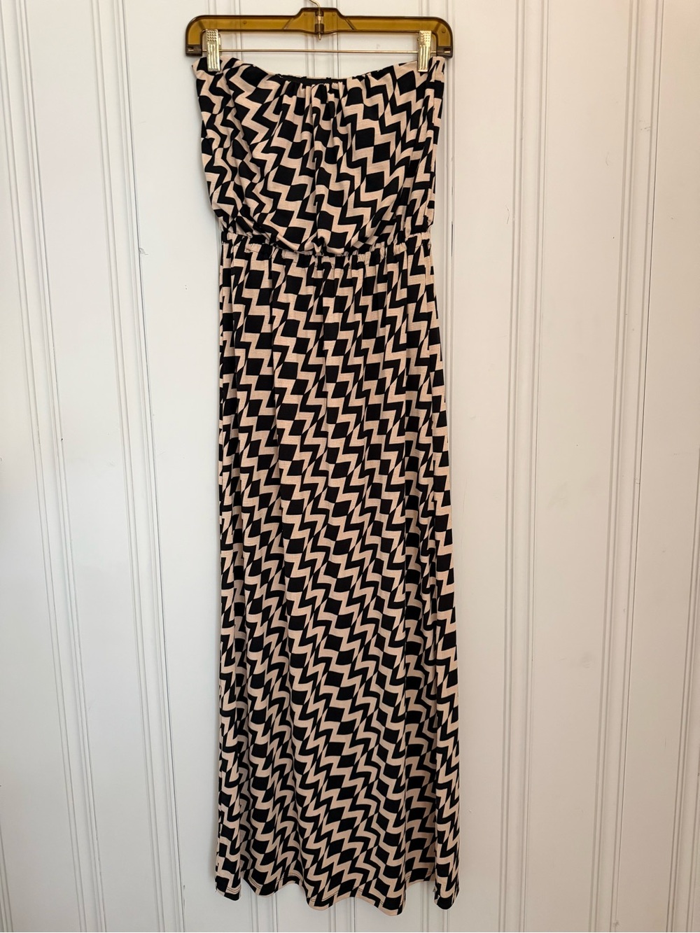 Trixxi Black and Cream Zigzag Strapless Maxi Dress